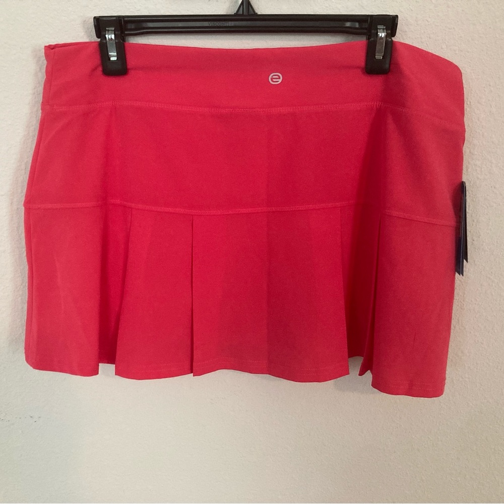 Etonic pleated skort. Size Large. Color Pixel Pink NWT